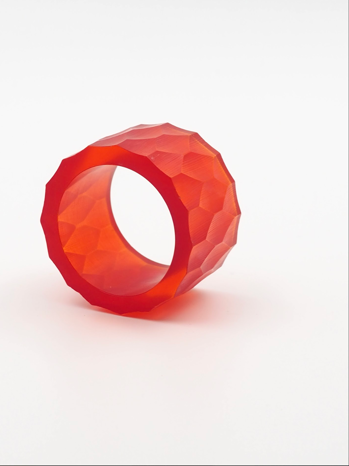 Servetringen – Kleurrijk Harsdesign