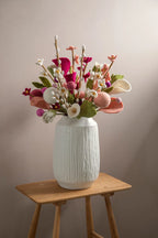 Witte Bloemen op Steel
