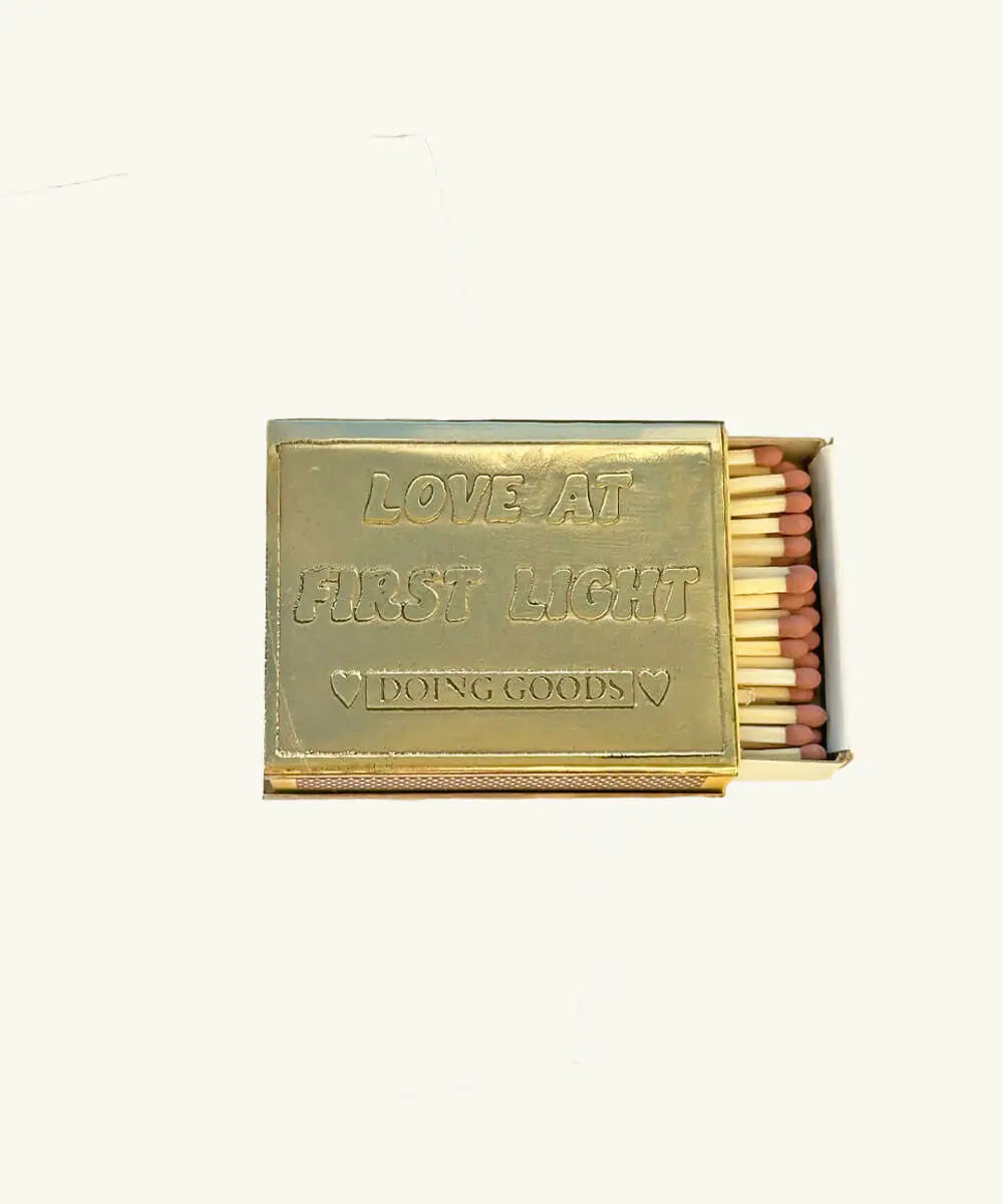 Love Matchbox Cover – Luciferdoos Houder – Goudkleurig Messing – 6,5 x 4 x 2,5 cm