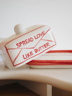 'Spread love like butter' botervloot
