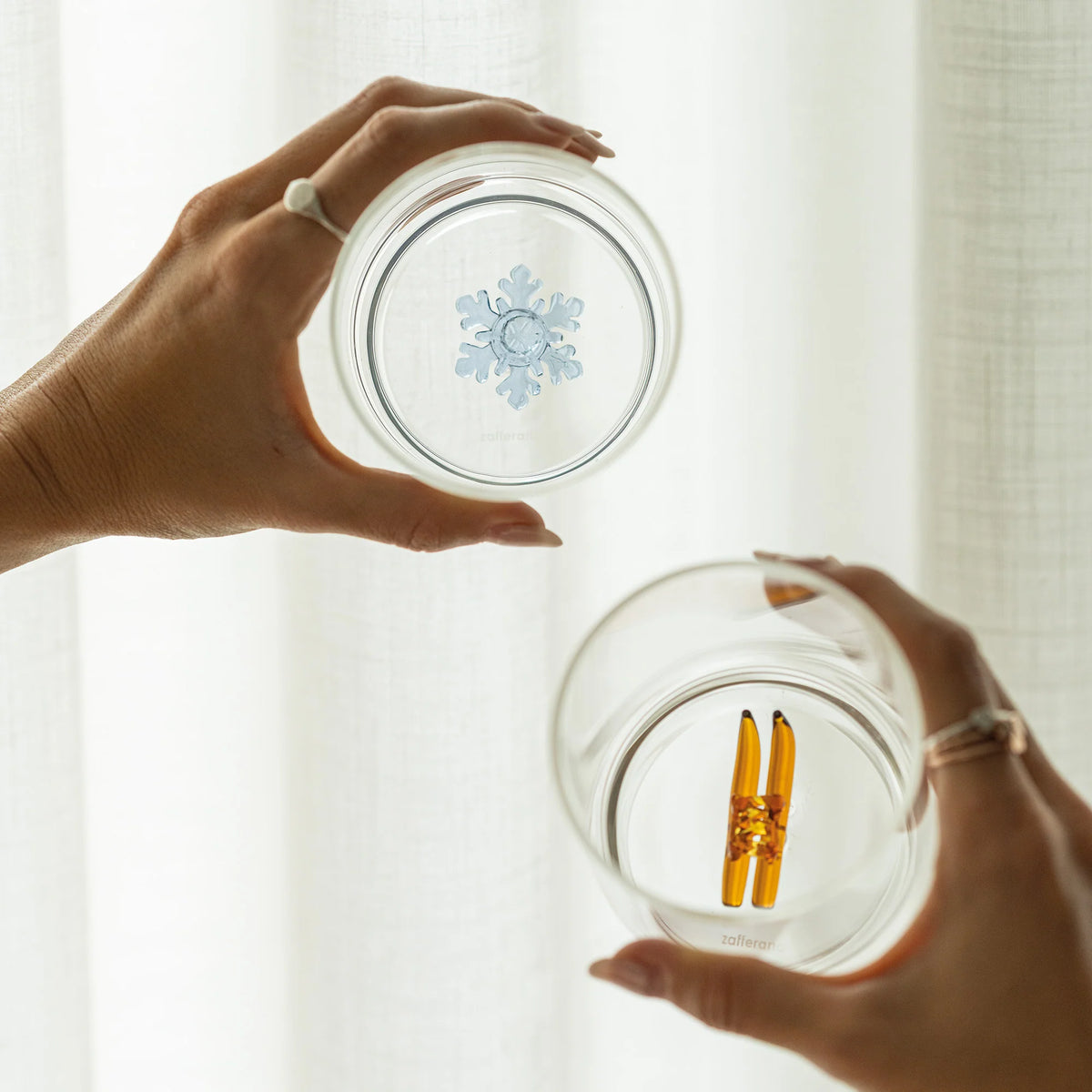 Winter Game tumblers in de hand