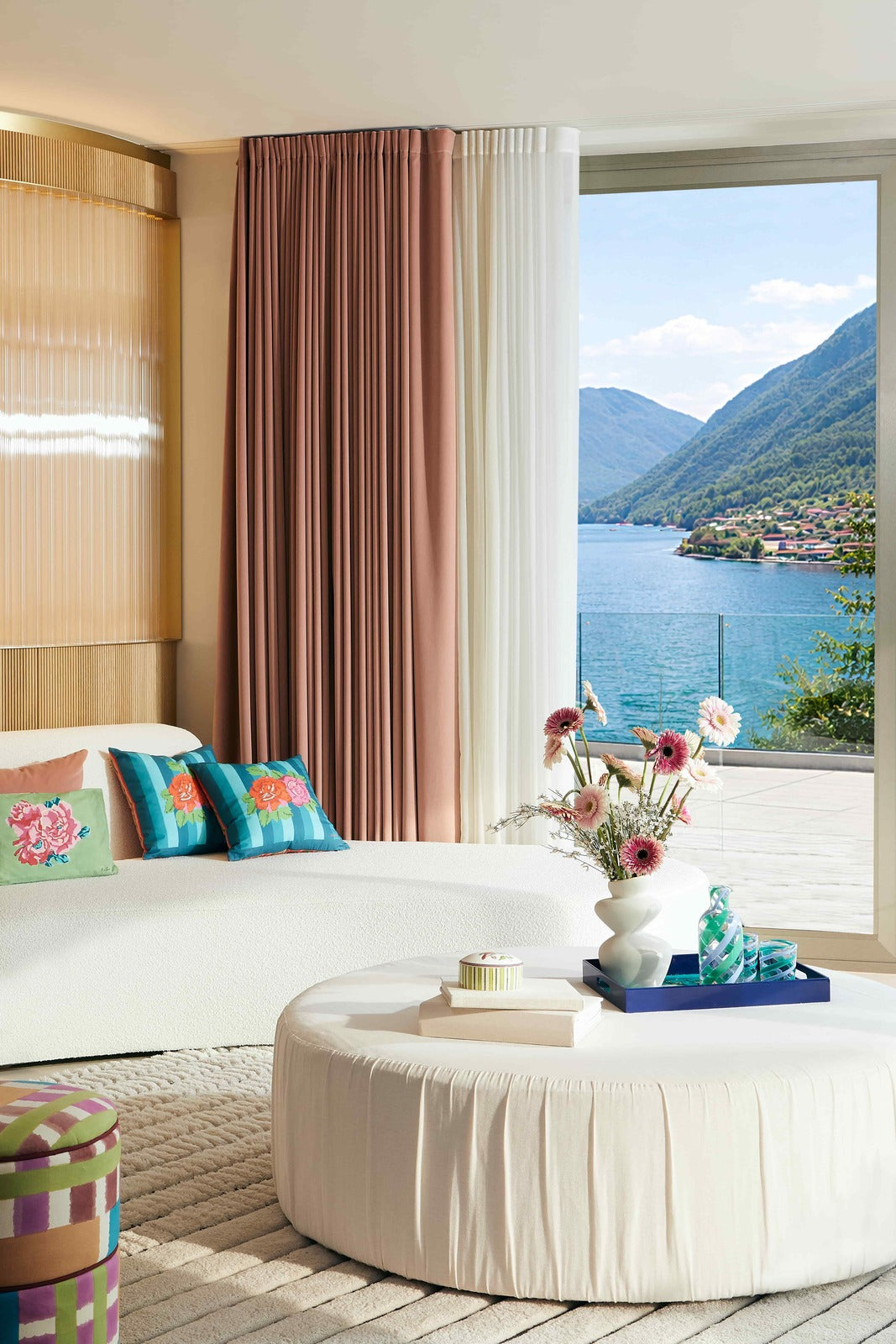 Cushion cover Hima Big Flower – Turquoise (45 × 45 cm)