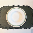 Serviesset Rose en Petalo groen, diep bord Petalo op plat bord Rose